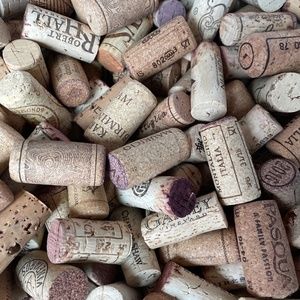 500 Wine Corks for Crafting